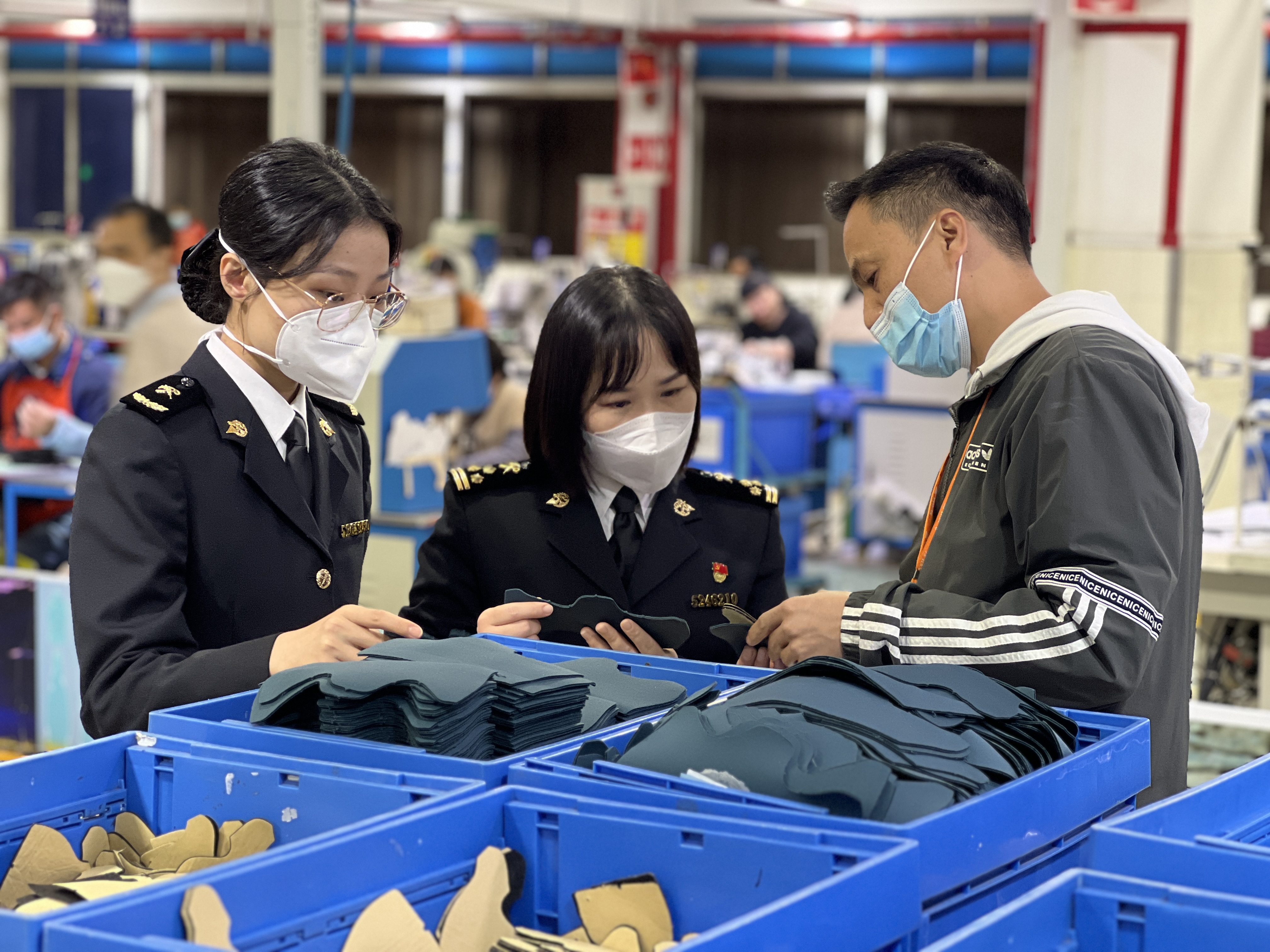 海关加工贸易政策组合拳助企双循环