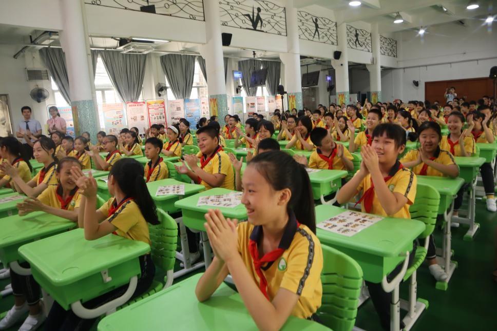 种下"南国红豆"!粤剧演员郑丽品进校园,与铁一学子共迎"六一"