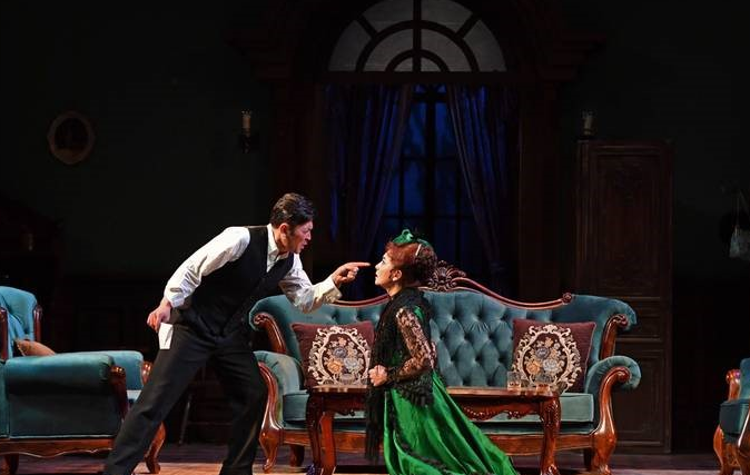 电影《遥远的爱》,能解释影片中产生"林道静"的社会风气