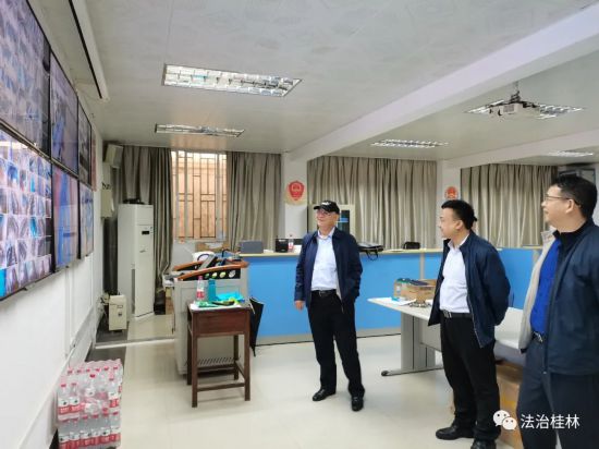 广西司法厅副厅长范小辉一行到桂林市巡视国家法律职业资格考试考点