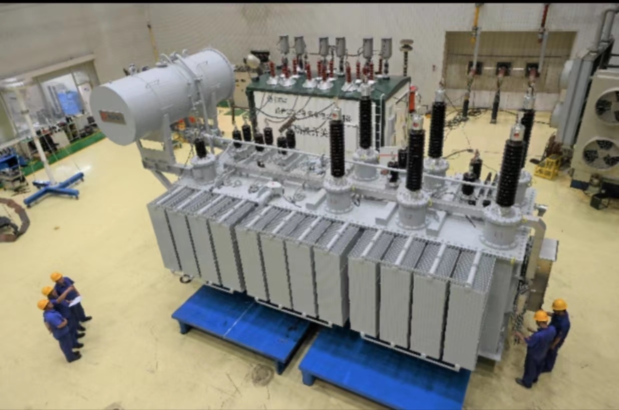 河北保定:国内首台套潮流控制移相器工程主变压器研发成功