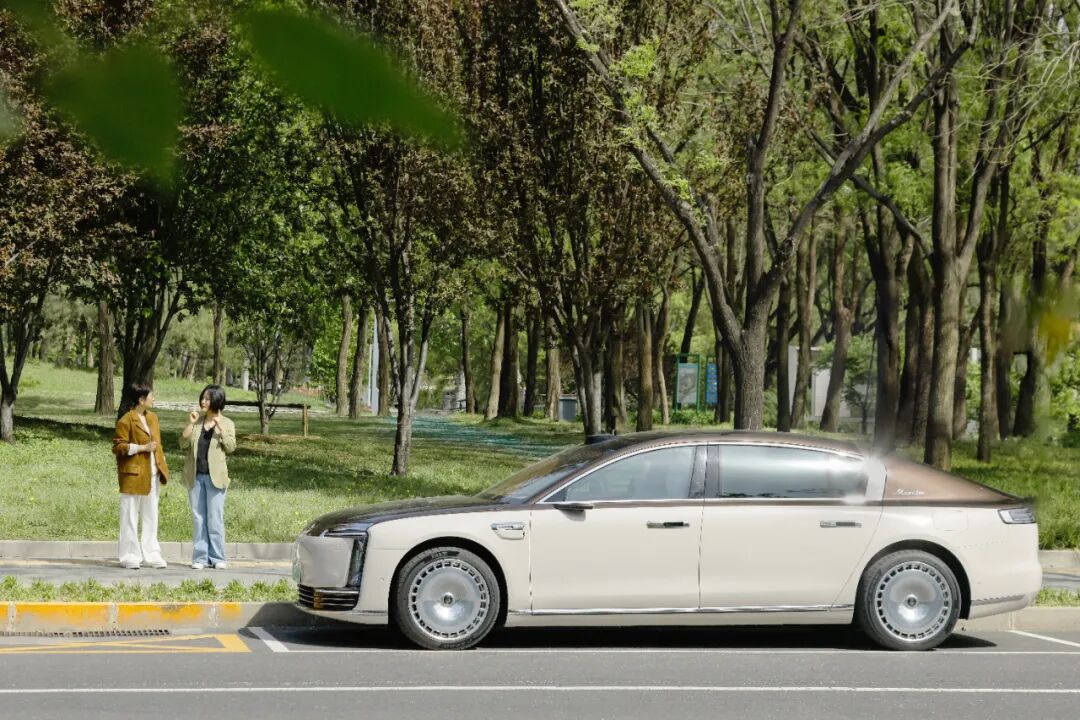 从王室贵族到行业精英，尊界S800靠什么征服高端用户的品味？ - 图5
