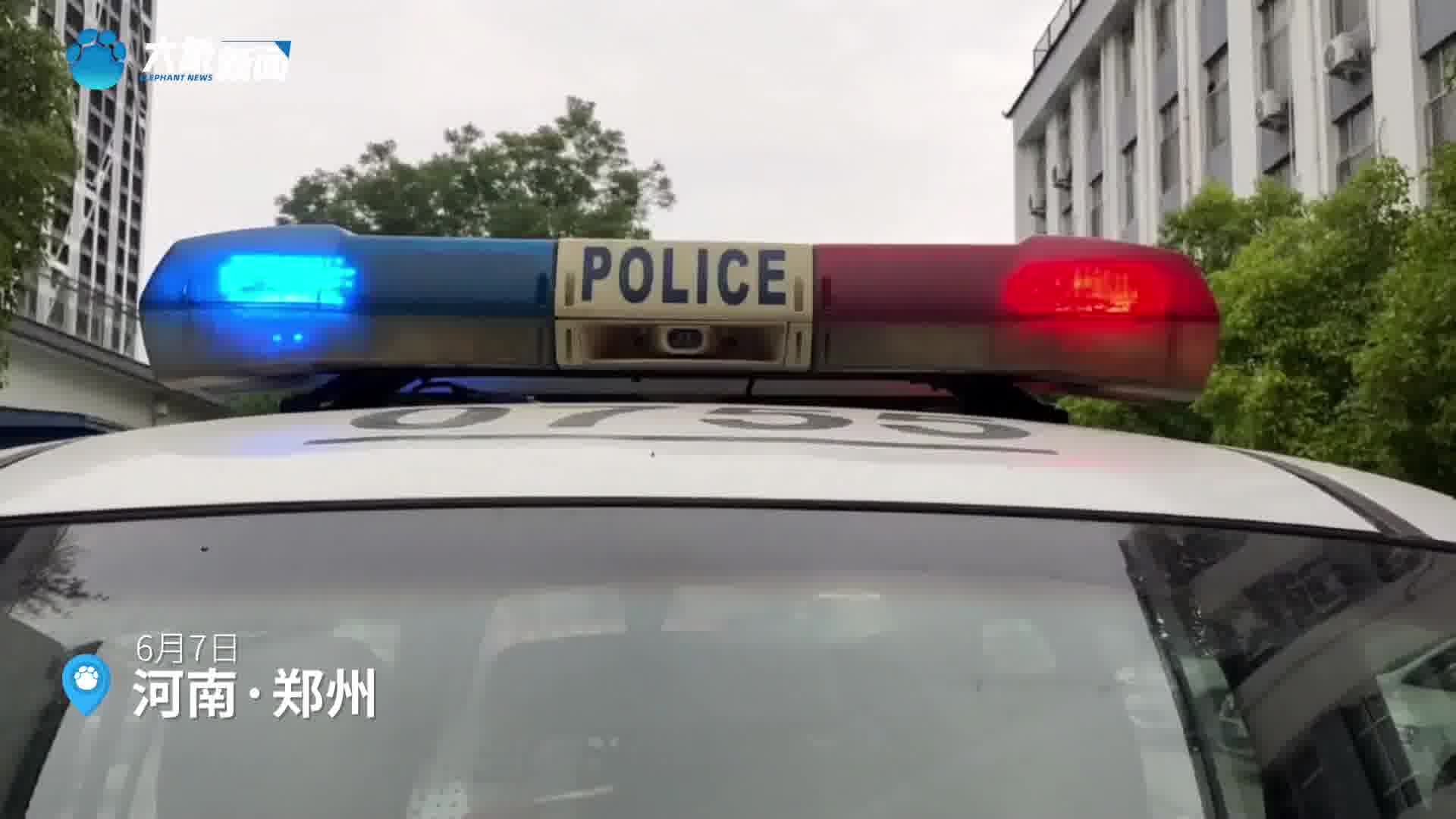 高考首日,警车开道护送高考车辆