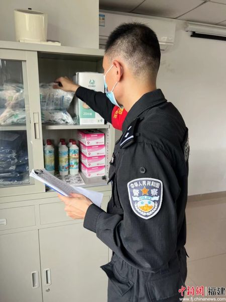 郭子玉:奔跑在前线的特警后勤"大管家"