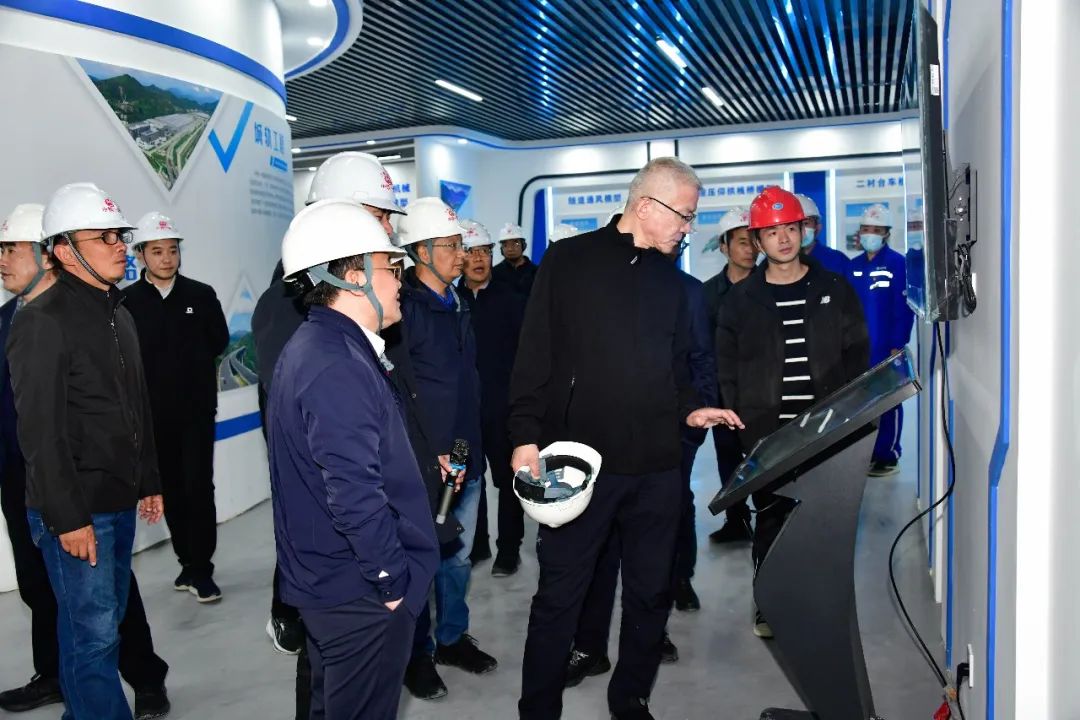 朱卫东检查调研重点项目指出:高效率,高标准,高质量完成各项任务