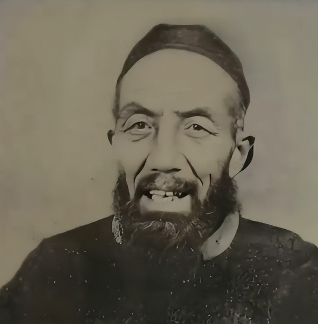 这才是曾国藩的真实面貌!1870年的真实照片,吊三角眼,络腮胡