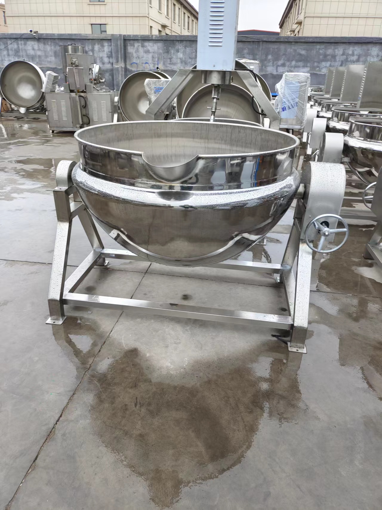 全自动搅拌炒锅-多功能商用夹层锅小型全自动带搅拌器