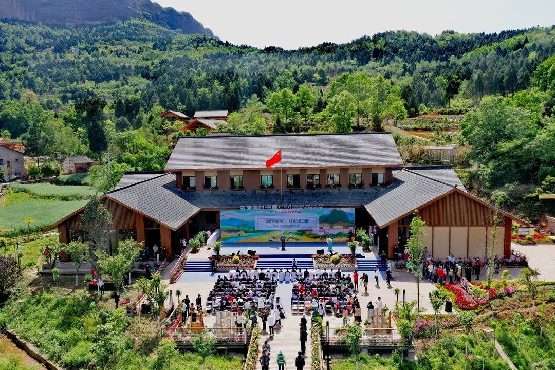 破茧而出的诗意生活 四川剑阁县双旗美村惊艳亮相