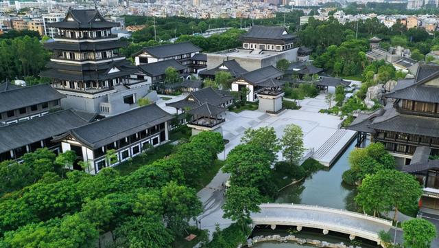 十里紅雲一灣水,八橋畫舫十六亭|廣州市文化館新館