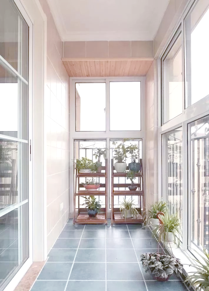 阳台瓷砖选择指南:多种风格,美观又实用!