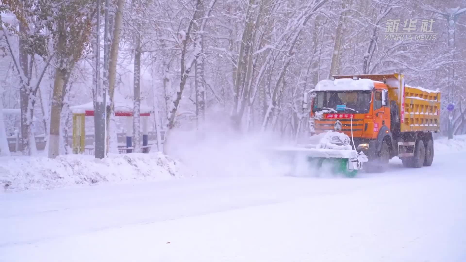 新疆阿勒泰出現大範圍降雪