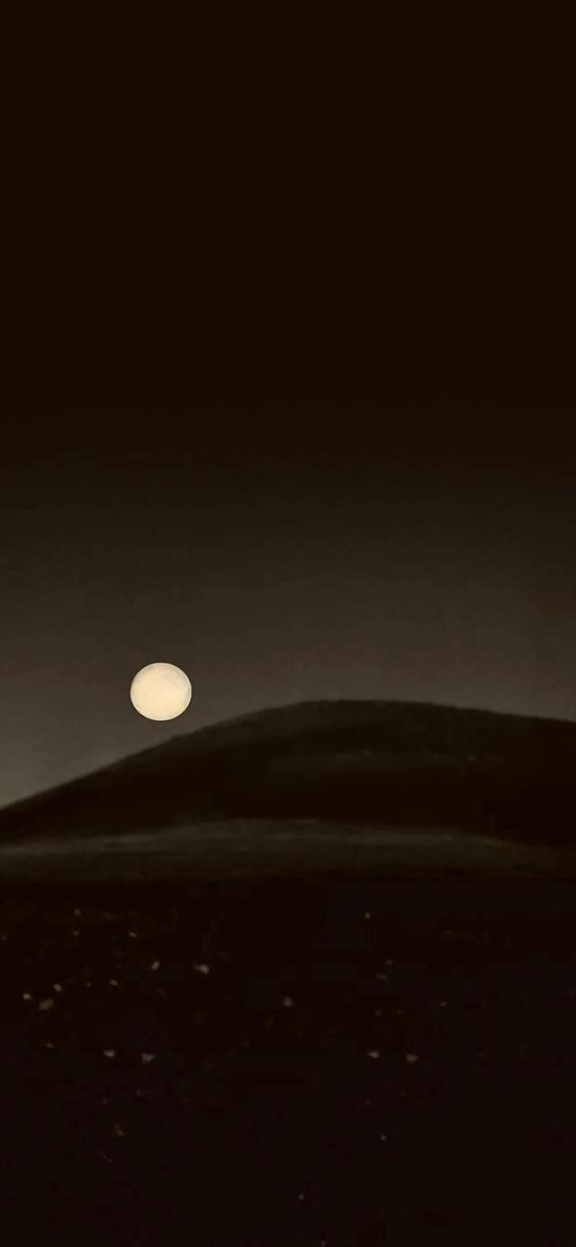 壁纸|孤独的黑夜