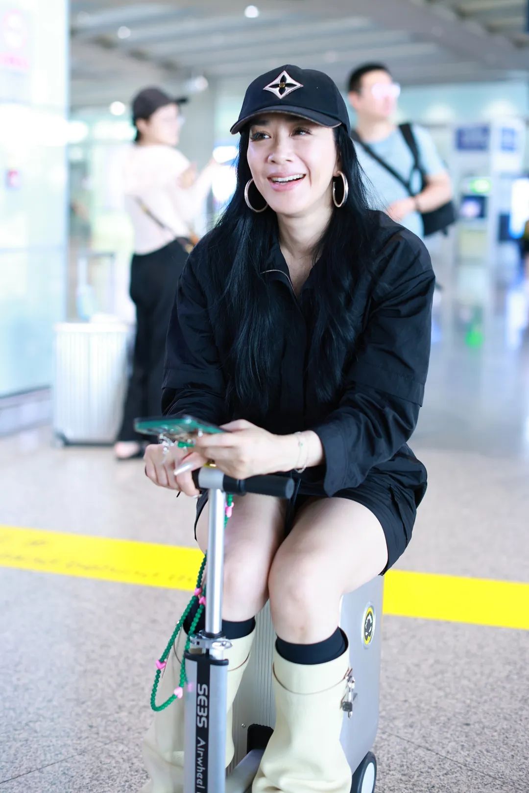 「海报街拍」华语明星这周太炸了!