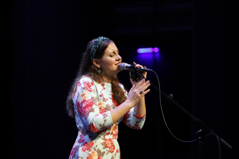 俄罗斯"好声音"唱响《爱的回声》