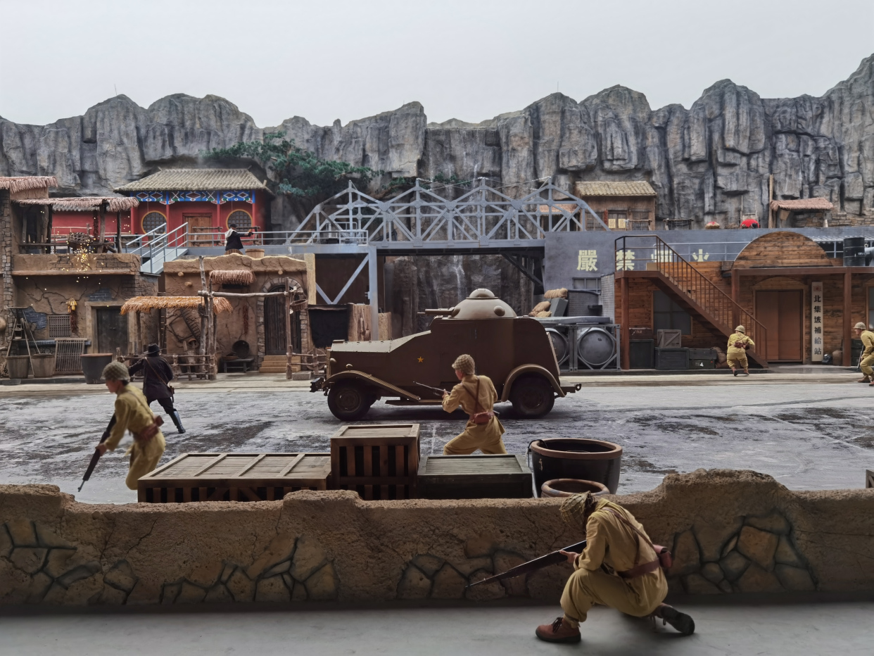 "秀城"惊现泰山脚下,铁道游击战枪声大作,沉浸式演出精彩纷呈