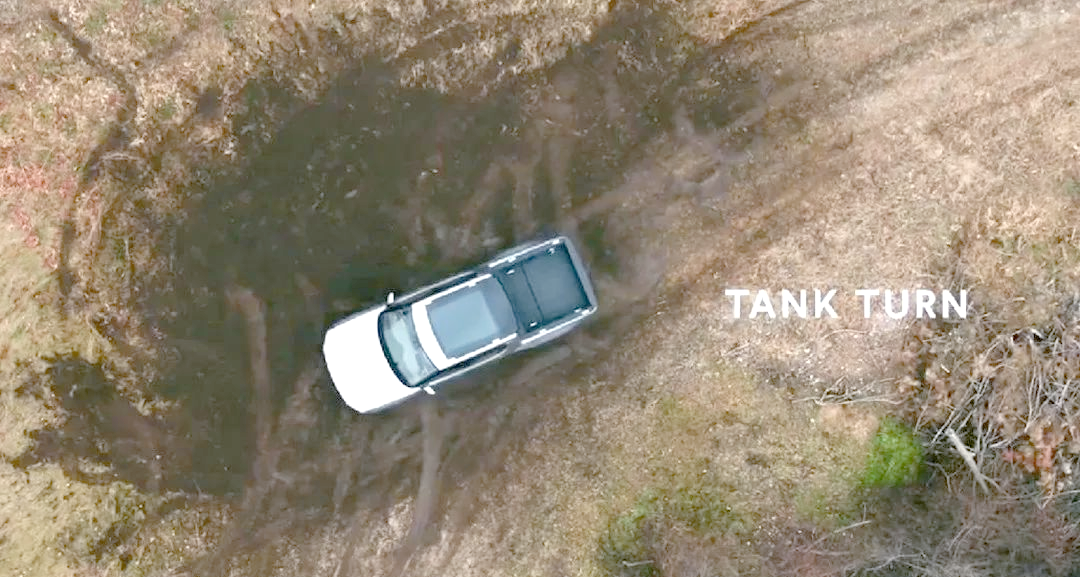 众多车企展示原地掉头技术,揭示背后实力