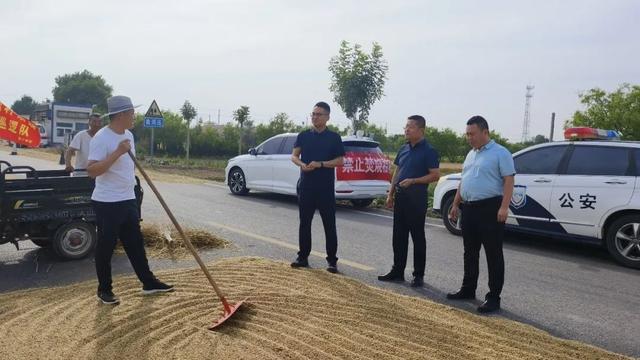 无棣县埕口镇党委书记丁南带队调研重点项目和近期重点工作