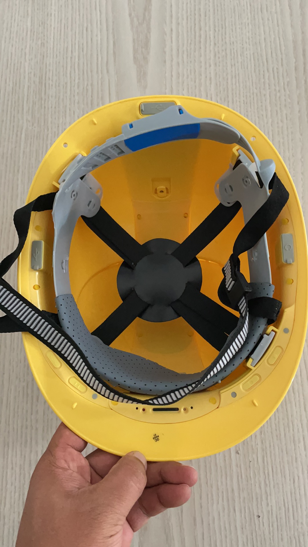 电网运维智能安全帽远程监控器对讲定位无线4g视频图传记录仪头盔