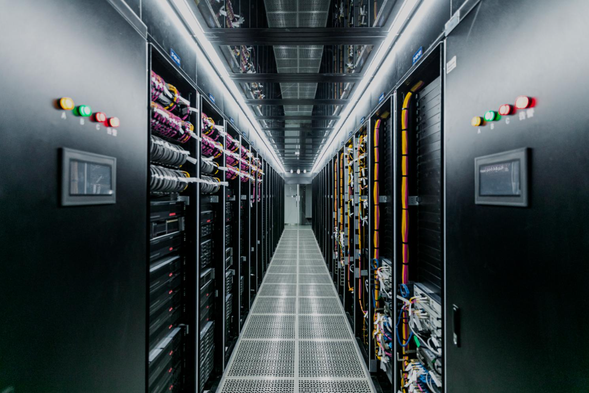 模块化机房构建智能化高效能的数据中心