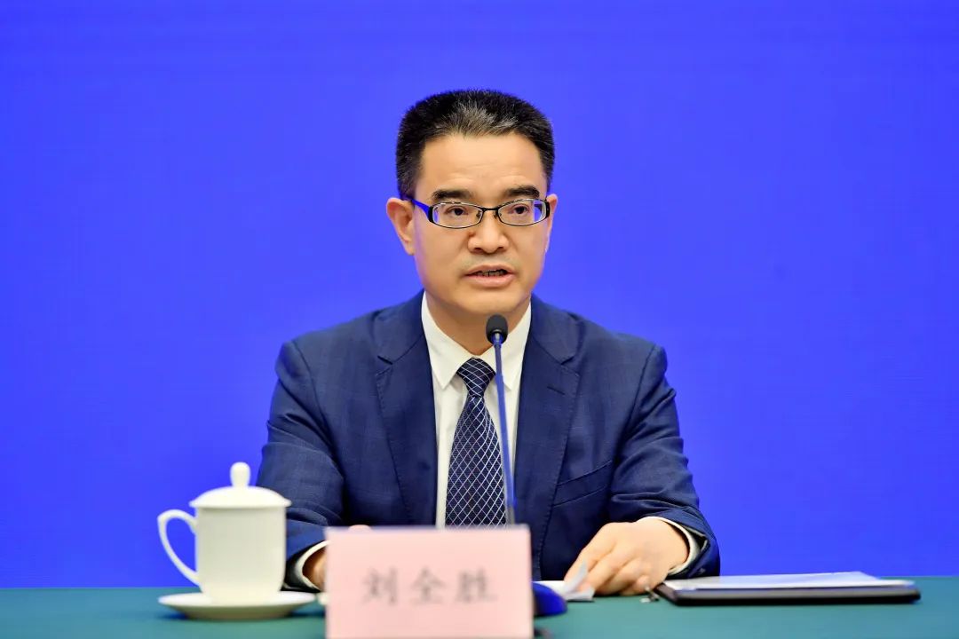 四川省政府副秘书长刘全胜:四川省成为我国新型显示产