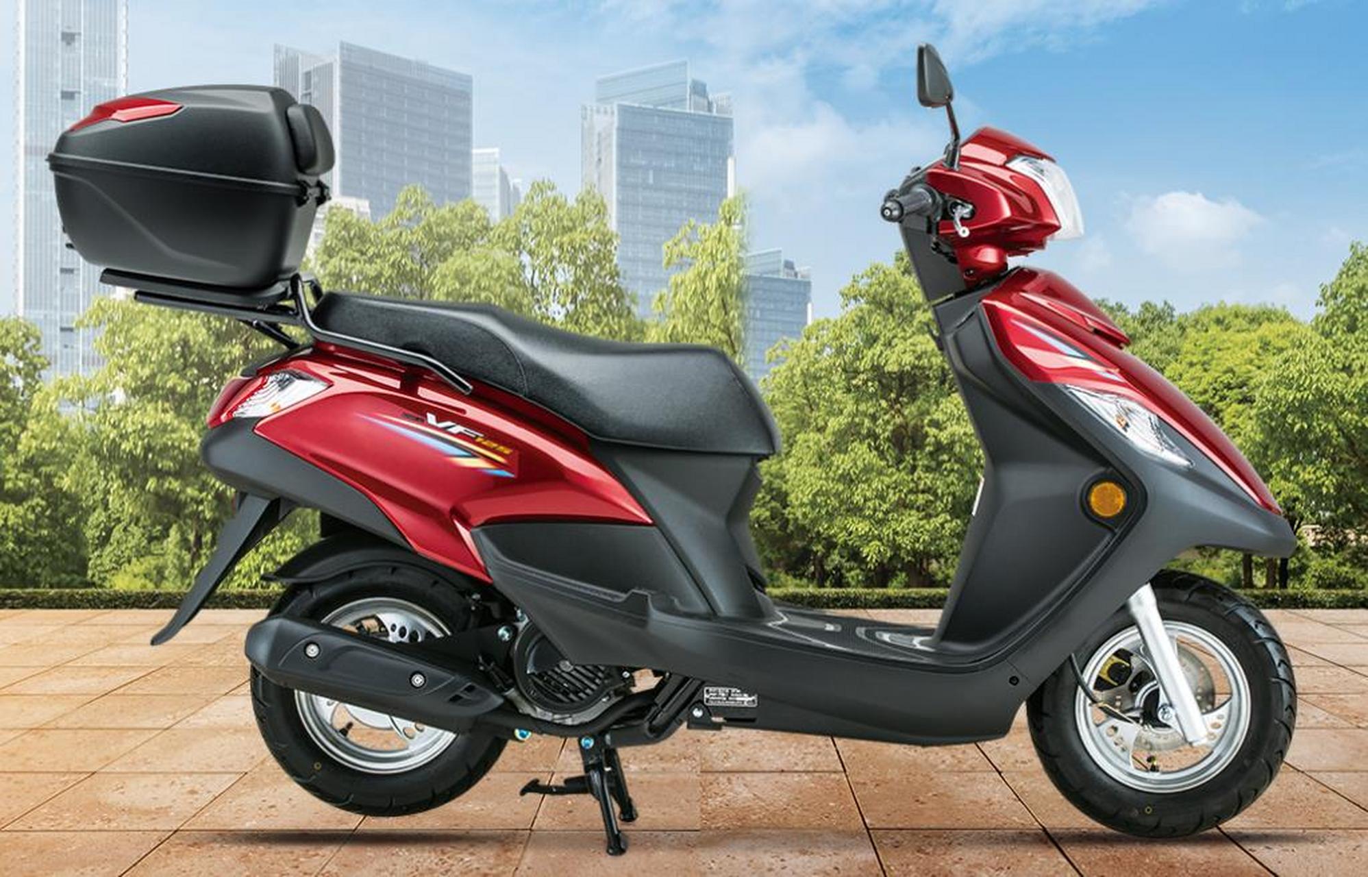 豪爵vf125是一款平民代步踏板车,售价5880元起,排量为125cc,动力和