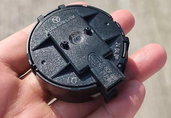 奔驰b200雨量传感器光线传感器前挡玻璃