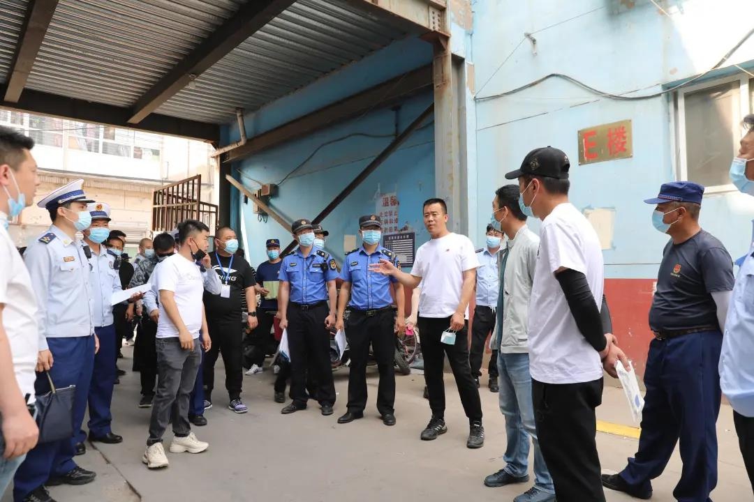 十八里店乡多部门联合开展安全隐患集中排查专项行动