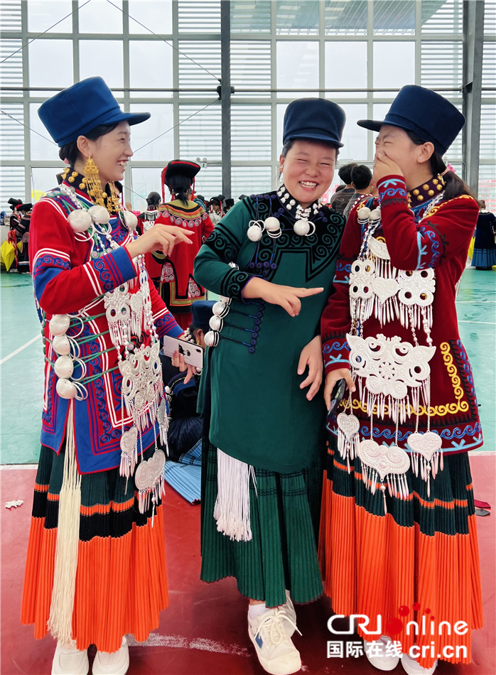 华美精巧的凉山彝族银饰