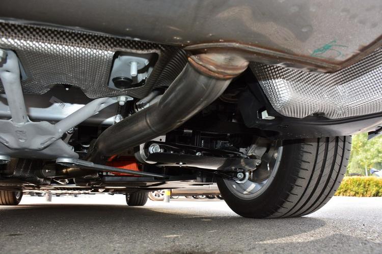 哪些轿车可以升降底盘 可以底盘升降的车