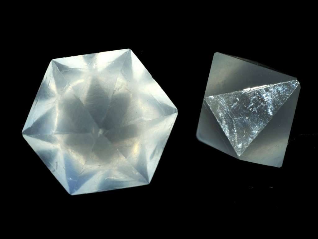 科学家首次看到时间晶体原子不断轮回,获大突破,四维空间存在?