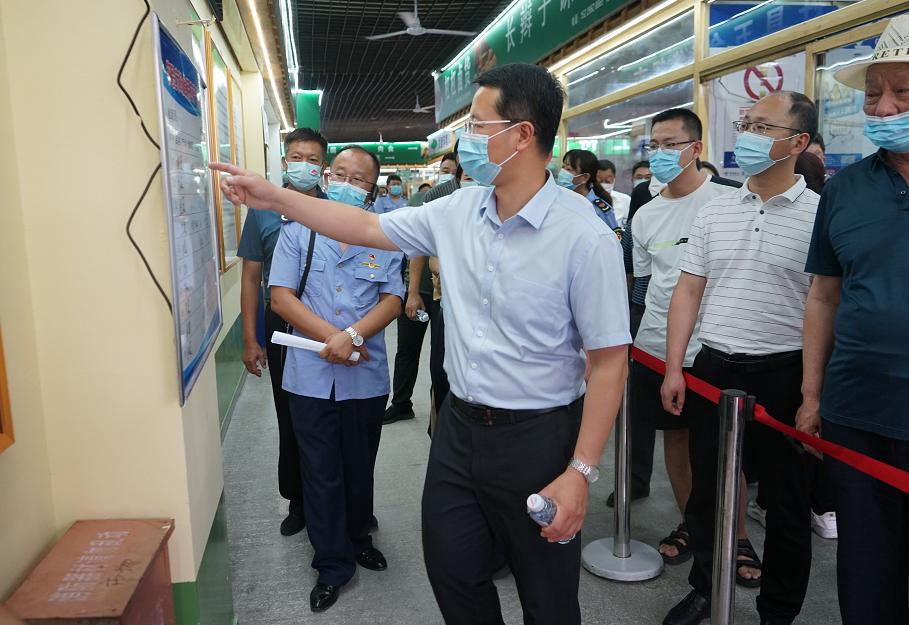 "创文"进行时|单舒平调研指导农贸市场"创文"工作