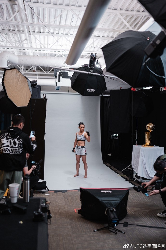 没有输家!闫晓楠:伟丽是个很棒的对手,希望有一天拿到金腰带