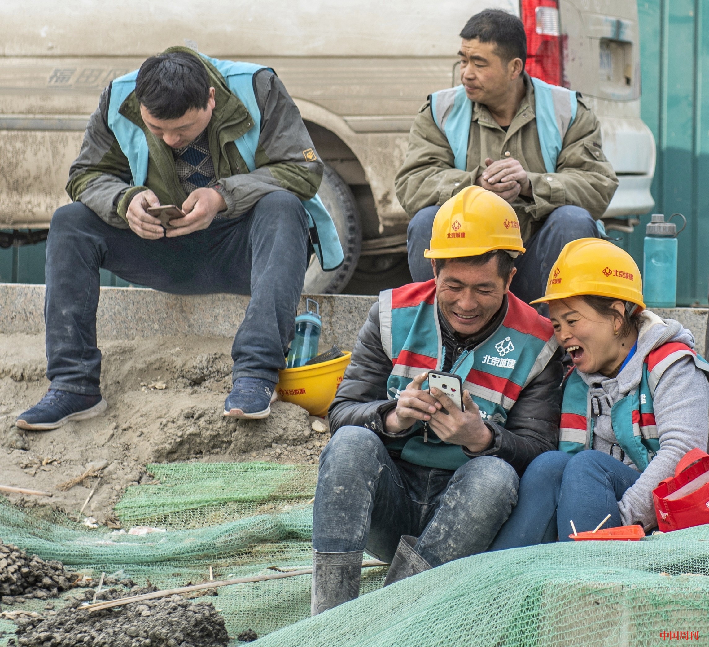 农民工在这个网络时代也能靠自己的双手过上幸福的小生活