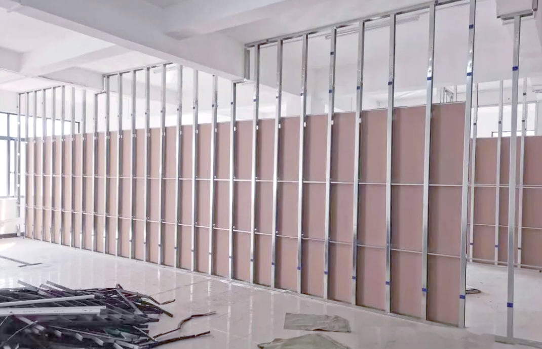 轻钢龙骨石膏板墙面(双排双面)成本详细分析