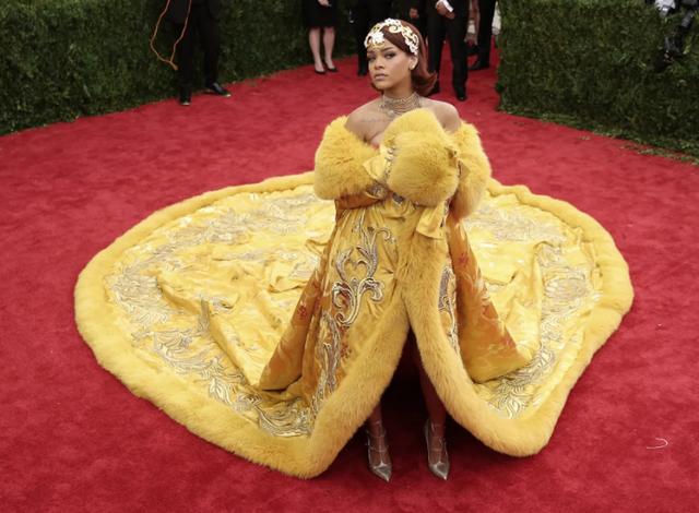 蕾哈娜红毯历年回顾——见照片