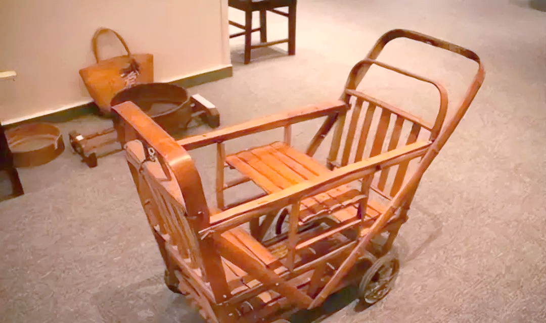 多张老照片与老物件,展现80年代农村幸福家庭的真实场景