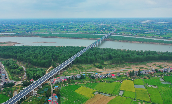 湖南平益高速施工提速 冲刺年底通车目标