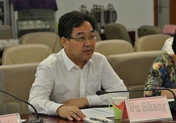 专访丨吴思康:经济逆势增长 深圳主动作为展实力显信心