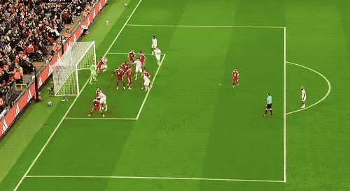 姆贝莫马奎尔进球_英超-加克波破门萨拉赫点射 利物浦2-2曼联_英超利物浦曼联双红会比分