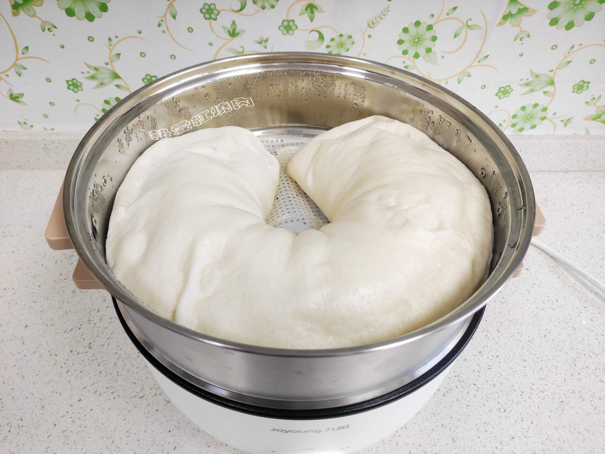 老北京大懒龙的做法,外皮暄腾内馅香,不用大葱改用它吃着更加香