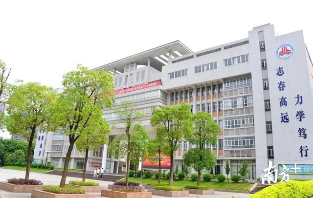 冯榆列清远第3!连州北山中学中考成绩全线飘红