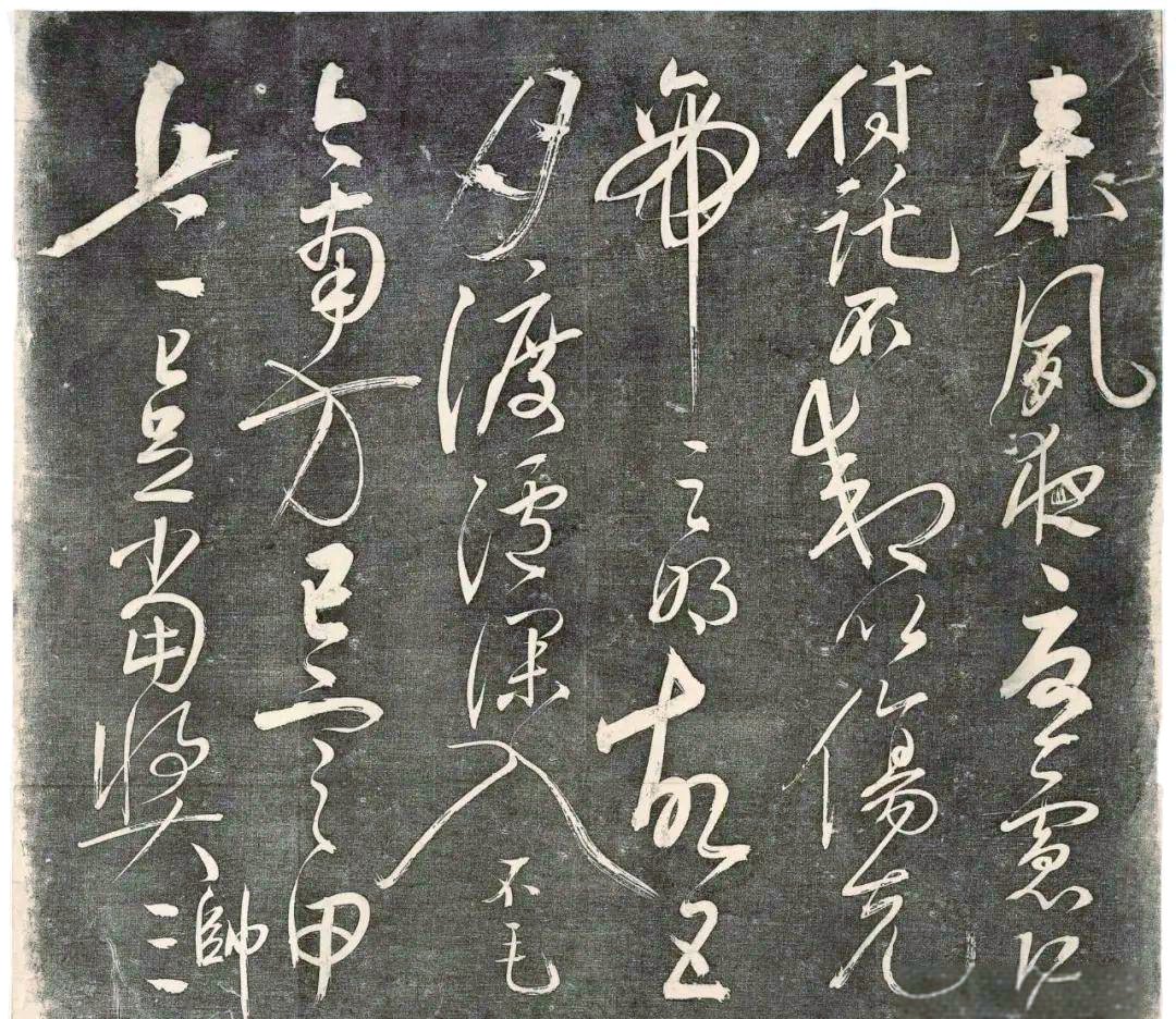 岳飞书写的《出师表》石刻,镶嵌于陕西省岐山县城南五丈原的庙殿内