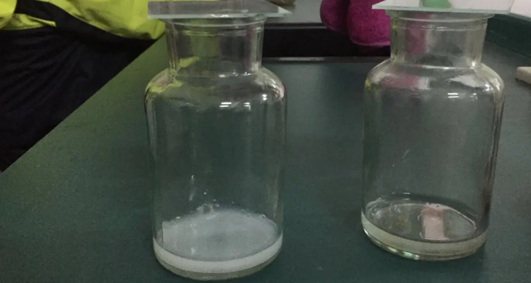 澄清石灰水能吸收二氧化碳吗