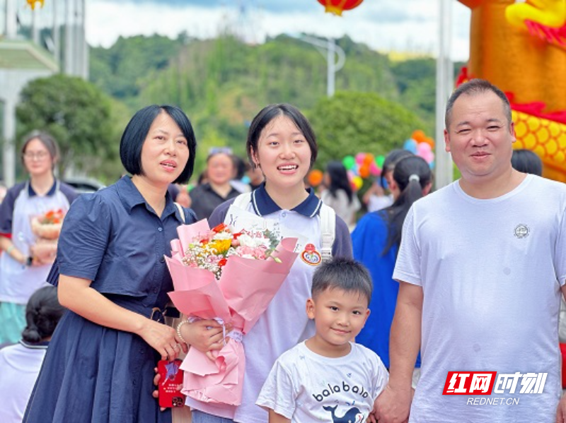 组图|临武一中:跨过时光门槛 见证青春成长