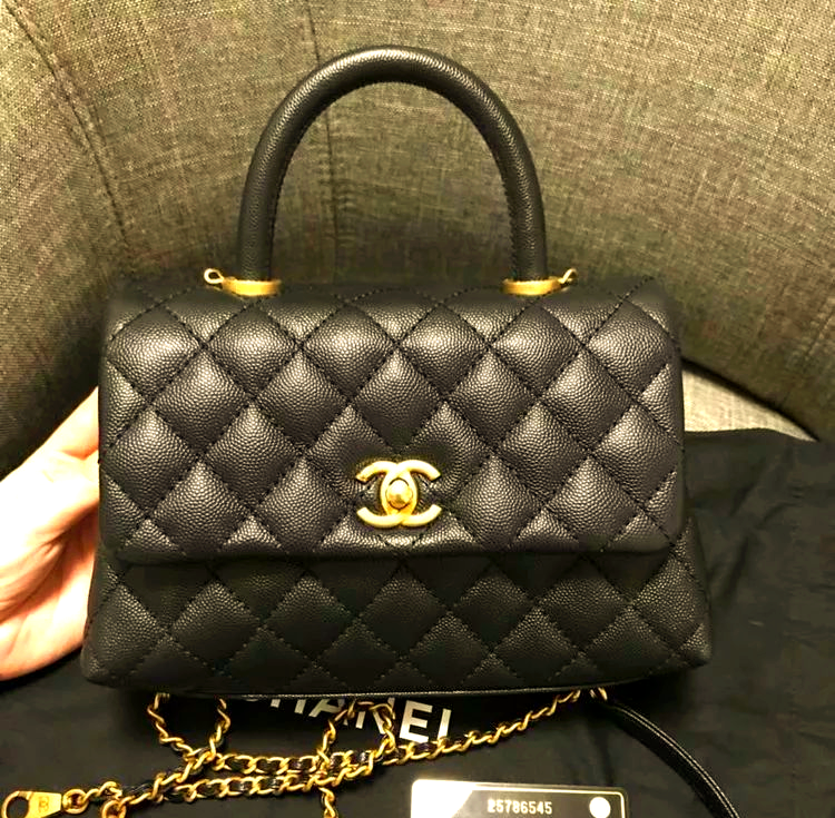 Chanel - французский бренд высокого класса предмет