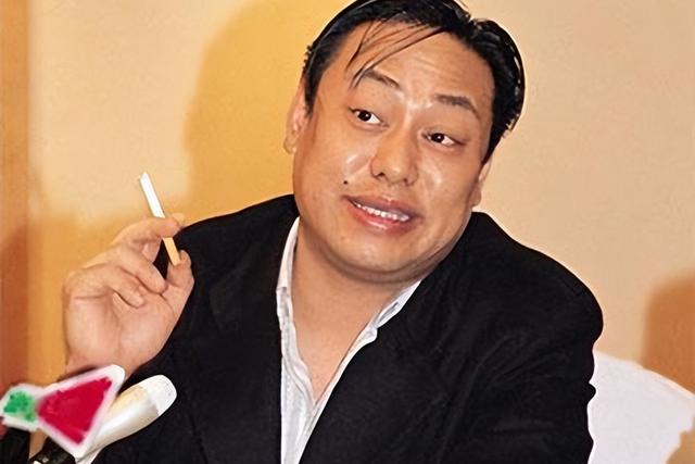 "没有光的时候,影子都会离开你.