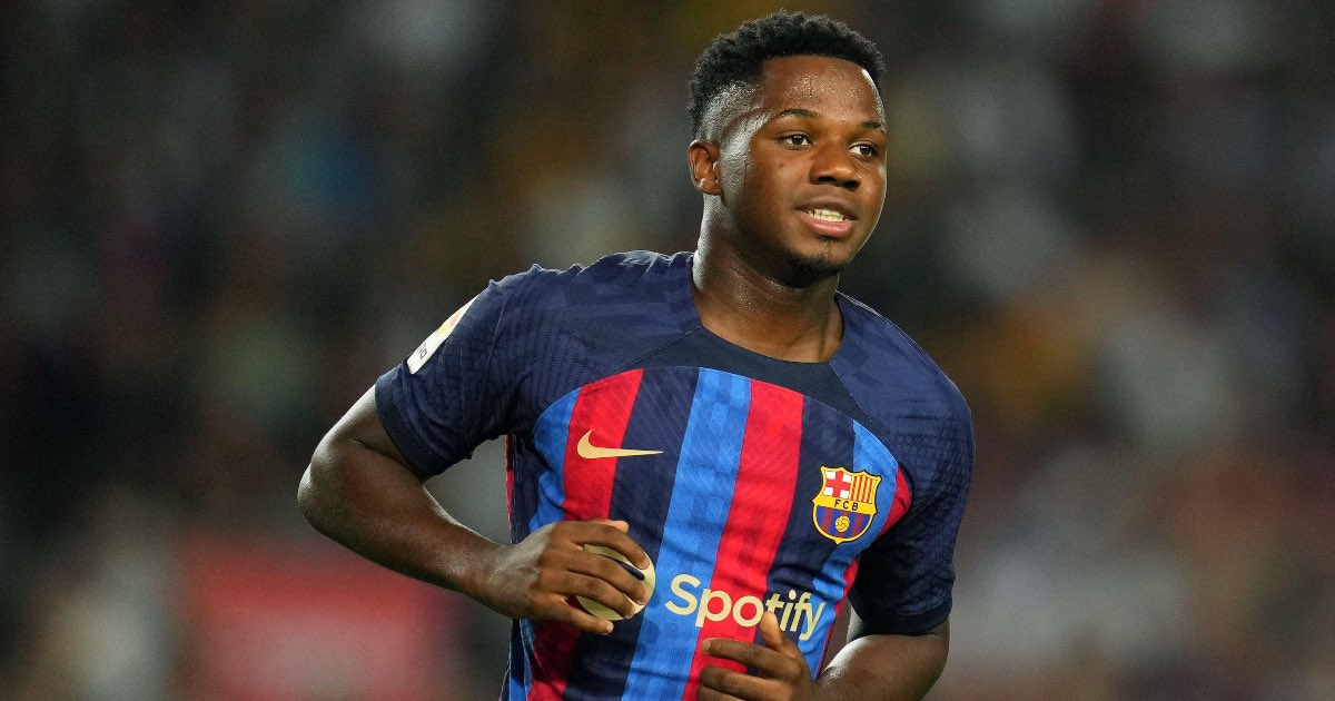 拒绝3家豪强,法蒂告知经纪人:只想留在巴萨,继续穿10号