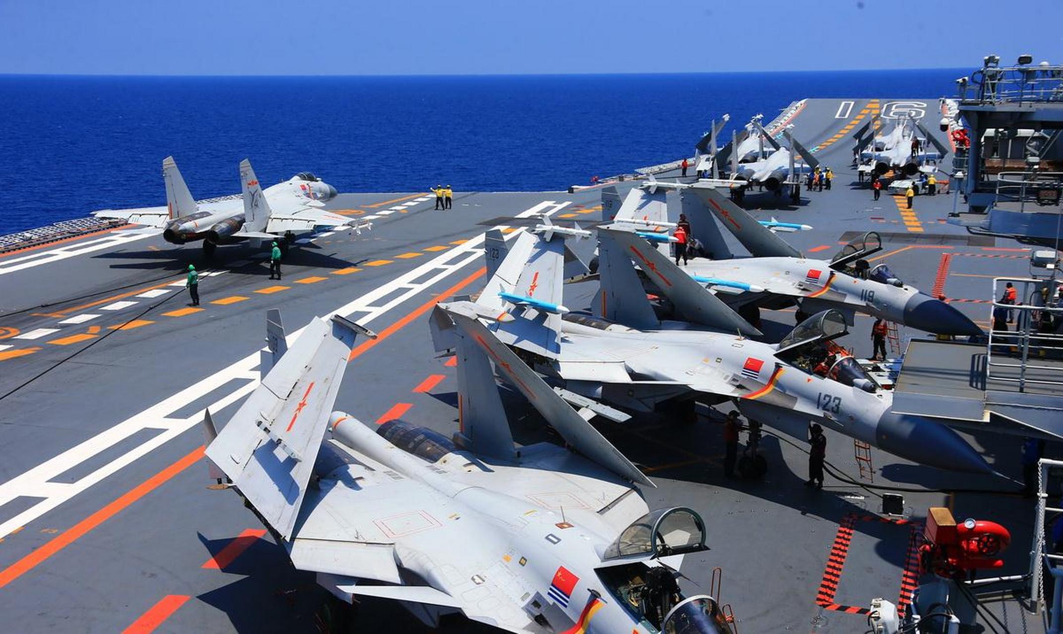 印媒称发现中国航母山东舰弱点,17天只起飞了610架次军机,而且这个