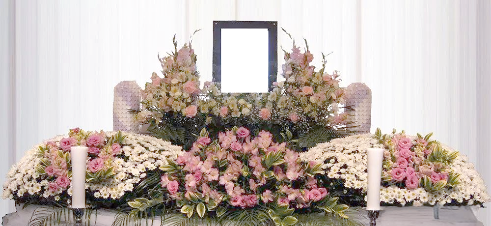 日本灵堂花艺的多样展示与启示