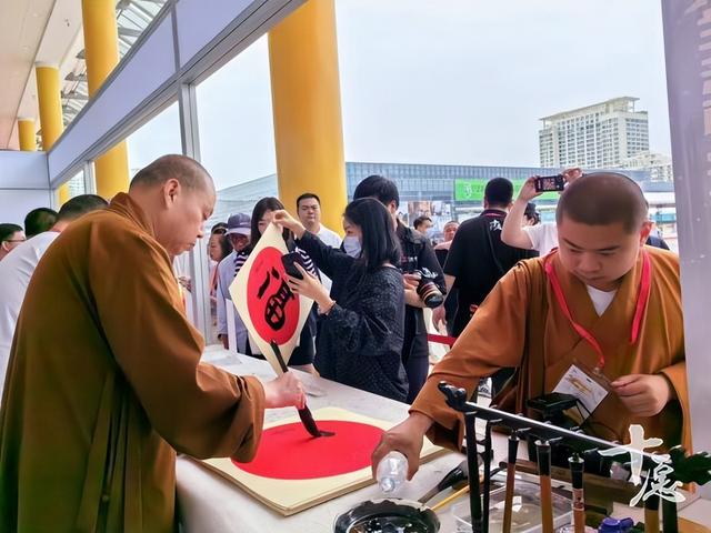 厦门佛事展上一道亮丽的风景线|通讯员张晓丽佳作